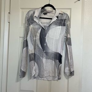 Pattern shirt, long and short sleeve shirt has a button to make it elbow length